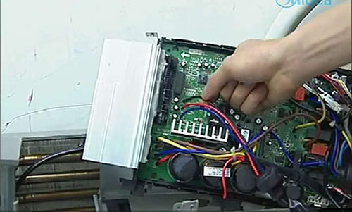 金城江美的空调电话是多少