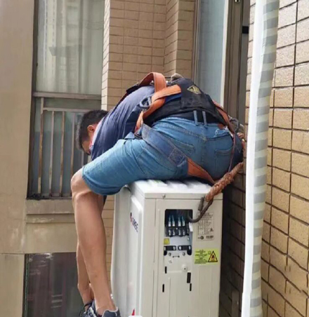 金城江空调移机